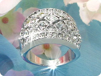 41x2-3 mm Created Diamond Ring