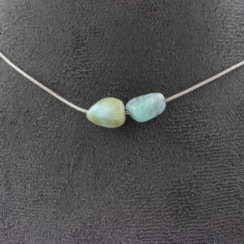 Collier 2 perles Larimar de République Dominicaine. Chaine en acier inoxydable
