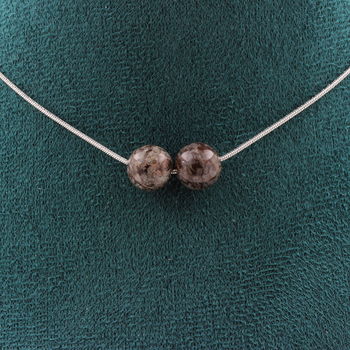 Collier 2 perles Obsidienne flocon de neige marron 8 mm. Chaine en acier inoxydable
