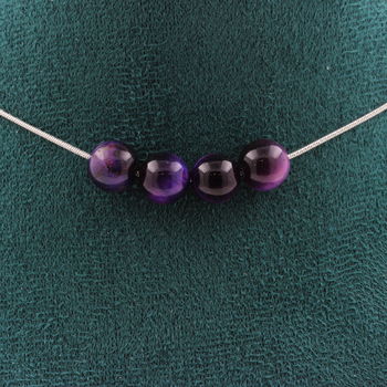 Collier 4 perles Oeil de Tigre violet 8 mm. Chaine en acier inoxydable