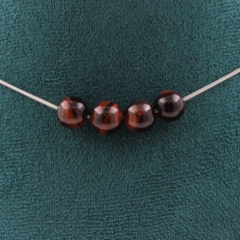 Collier 4 perles Oeil de Tigre rouge 8 mm. Chaine en acier inoxydable