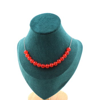 Collier 15 perles Calcédoine rouge 8 mm. Chaine en acier inoxydable