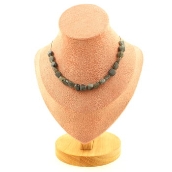 Collier 20 perles Labradorite de Finlande. Chaine en acier inoxydable