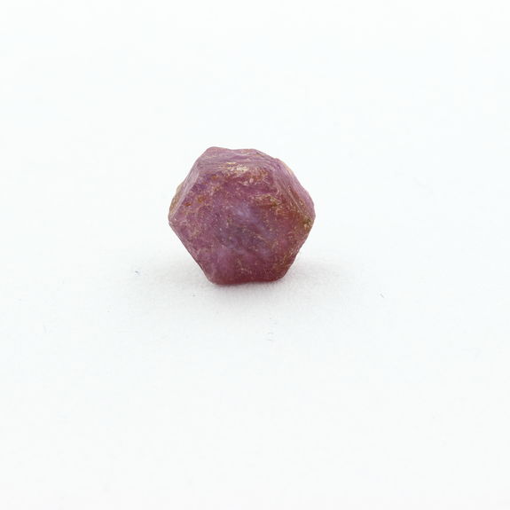 Ruby. 3.915 ct.