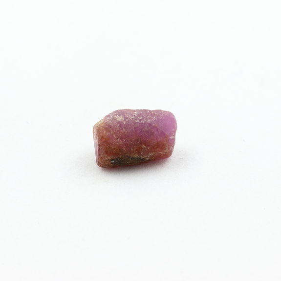 Ruby. 3.585 ct.