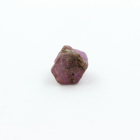 Ruby. 3.960 ct.