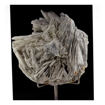 Wollastonite. 881.40 ct.