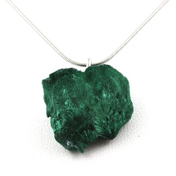 Raw Malachite Necklace. 39.42 ct.