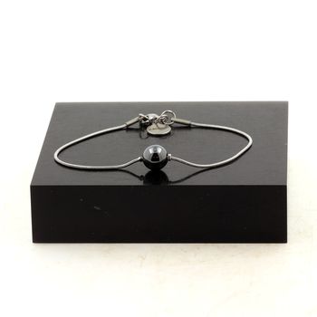 Stainless steel bracelet 1 Hematite Bead 8 mm.