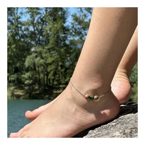Bracelet de cheville 1 Perle Oeil de Tigre vert + bois 8 mm chaîne en acier inoxydable.