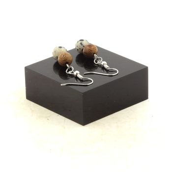 Boucles D'oreilles 2 Perles Jaspe Dalmatien + bois 8 mm en acier inoxydable.