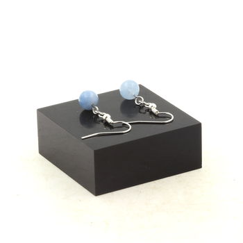 Boucles D'oreilles 1 Perle Calcédoine bleu 8 mm en acier inoxydable.