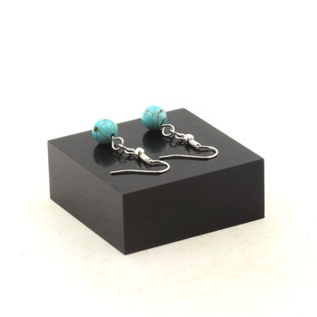Boucles D'oreilles 1 Perle Howlite Turquoise 8 mm en acier inoxydable.