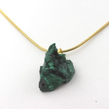 Collier Malachite brut. 17.06 ct.