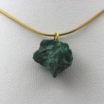 Collier Malachite brut. 13.33 ct.