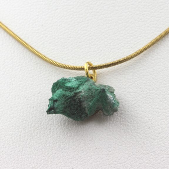 Collier Malachite brut. 8.5 ct.