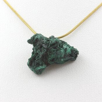 Collier Malachite brut. 27.5 ct.