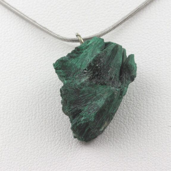 Collier Malachite brut. 31.25 ct.