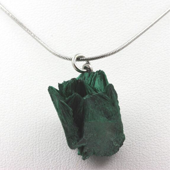Collier Malachite brut. 46.35 ct.