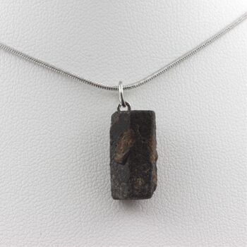Collier Staurolite brut. 14.0 ct.
