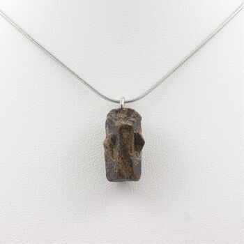 Collier Staurolite brut. 23.0 ct.