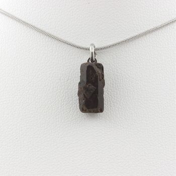 Collier Staurolite brut. 07.00 ct.
