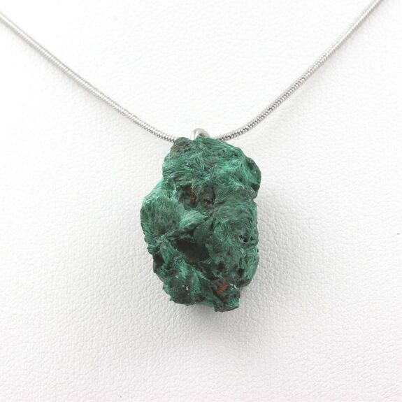 Collier Malachite brut. 30.85 ct.
