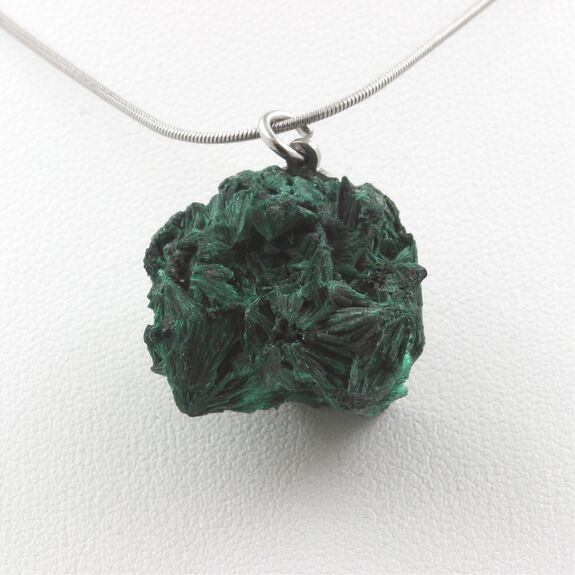Collier Malachite brut. 54.05 ct.