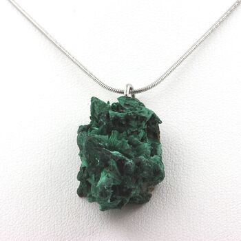 Collier Malachite brut. 45.95 ct.
