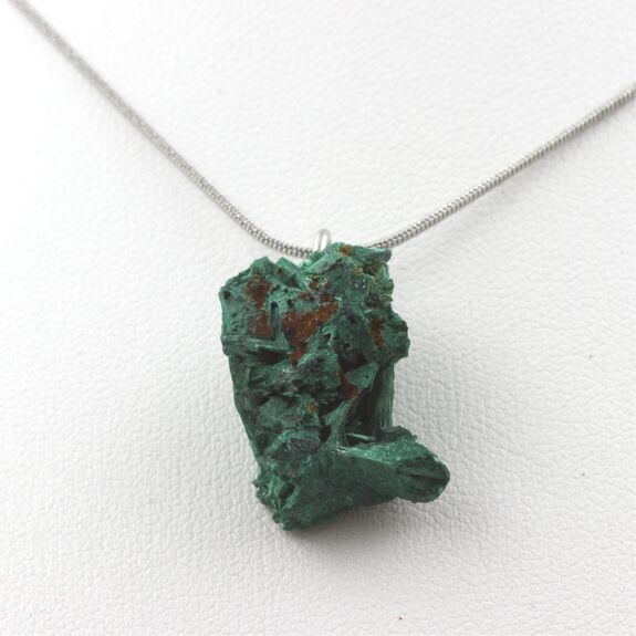 Collier Malachite brut. 24.05 ct.