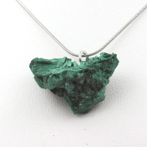 Collier Malachite brut. 48.00 ct.