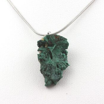 Collier Malachite brut. 22.25 ct.