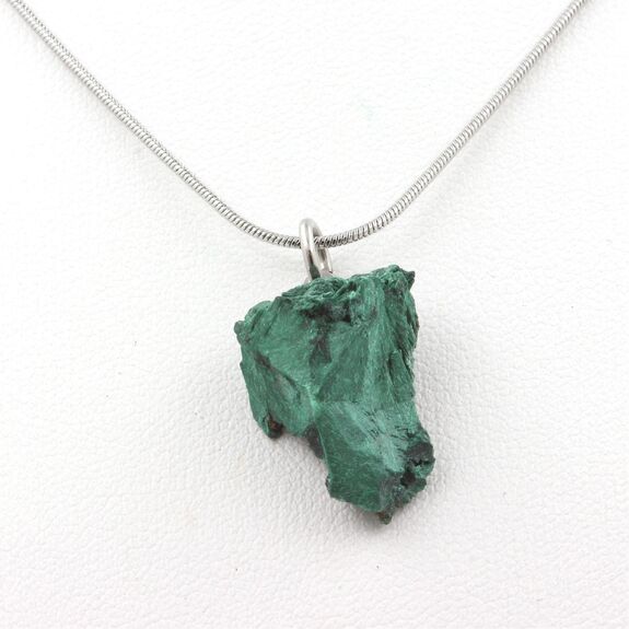 Collier Malachite brut. 17.65 ct.
