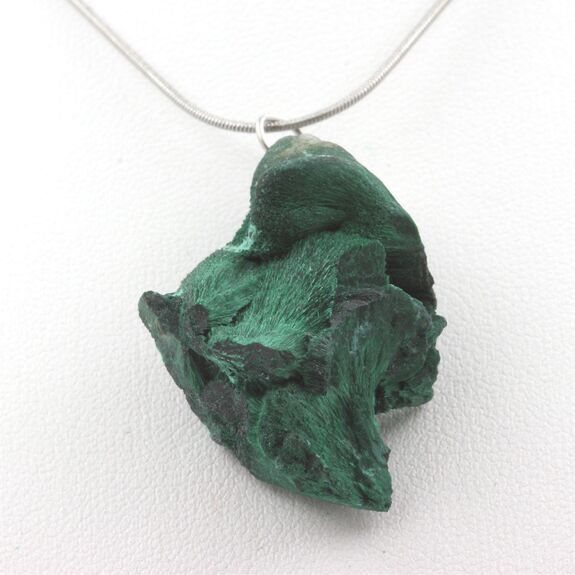 Collier Malachite brut. 81.80 ct.