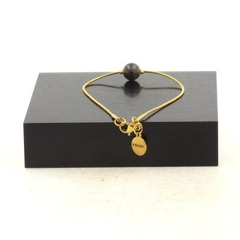 Bracelet en acier doré inoxydable 1 Perle Saphir de Mogok, Birmanie, Myanmar. Qualité 2A 8 mm.