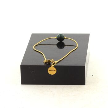 Bracelet en acier doré inoxydable 1 Perle Malachite du Congo qualité 7A 8 mm.