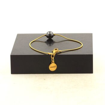Golden stainless steel bracelet 1 Hematite Bead 8 mm.