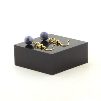 Boucles D'oreilles 1 Perle Sodalite en acier doré inoxydable.