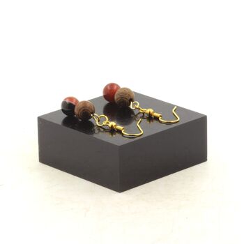 Boucles D'oreilles 2 Perles Agate de Rêve + bois 8 mm en acier doré inoxydable.