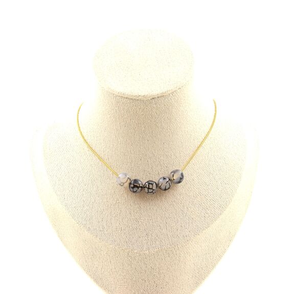 Dragon vein Agate 5 beads 8 mm necklace. Golden stainless steel chain
