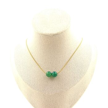 Collier 2 perles Agate verte 8 mm. Chaine en acier doré inoxydable