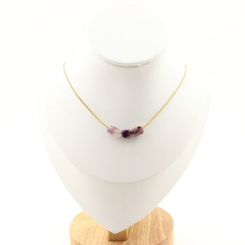 Collier 3 perles Charoite de Russie. Chaine en acier doré inoxydable