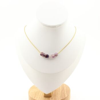 Collier 4 perles Charoite de Russie. Chaine en acier doré inoxydable