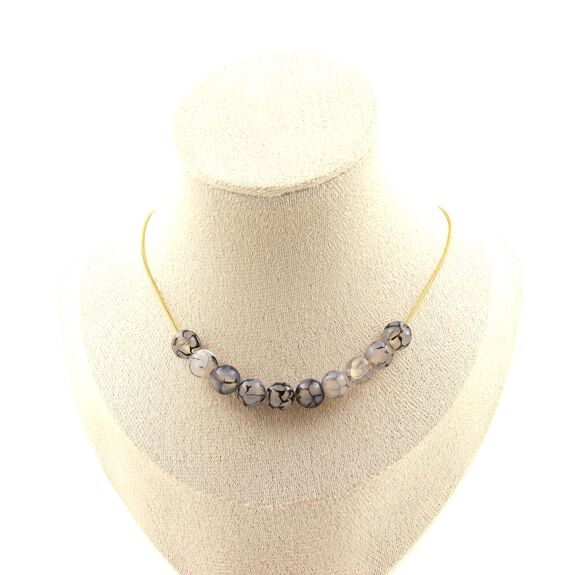 Dragon vein Agate 10 beads 8 mm necklace. Golden stainless steel chain