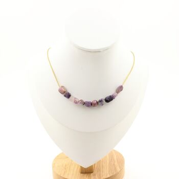 Collier 10 perles Charoite de Russie. Chaine en acier doré inoxydable