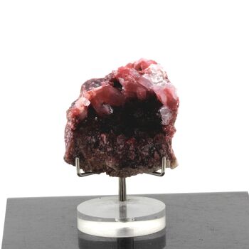 Roselite + Calcite. 308.95 ct.
