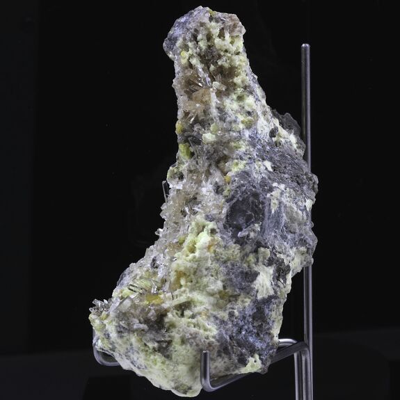 Célestite + Soufre. 1008.10 ct.
