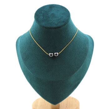 Collier 2 perles Hématite 8 mm. Chaine en acier doré inoxydable