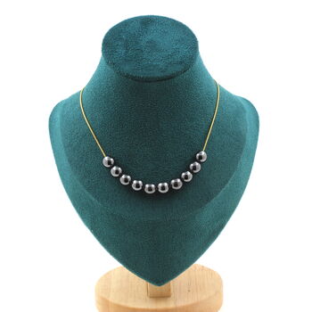 Collier 10 perles Hématite 8 mm. Chaine en acier doré inoxydable