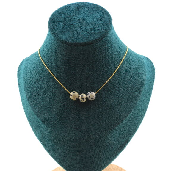 Collier 3 perles Jaspe Dalmatien 8 mm. Chaine en acier doré inoxydable